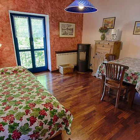 B&B Il Sole Delle Rive Sinio Buitenkant foto
