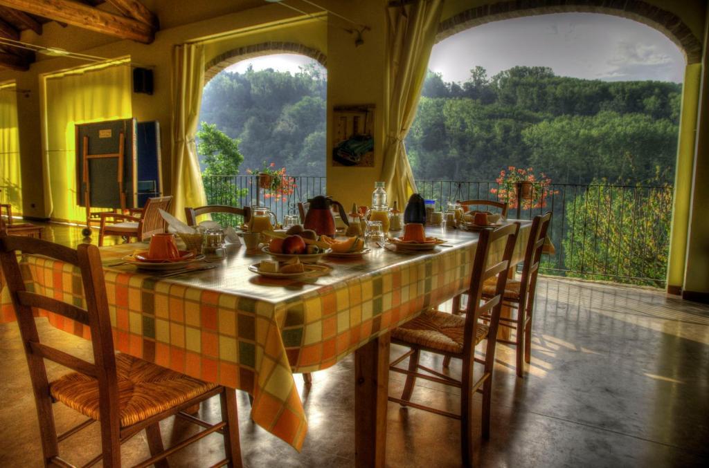 B&B Il Sole Delle Rive Sinio Buitenkant foto